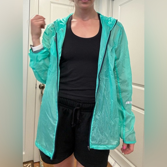 New Balance Light Wind Breaker - Picture 5 of 9